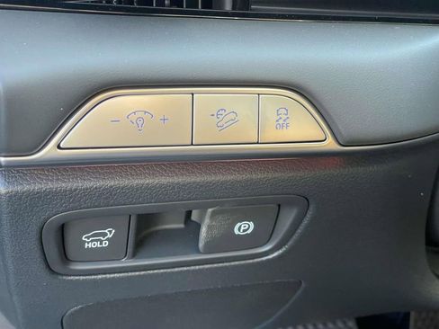 New 2026 Genesis GV80 2.5T Advanced image 13