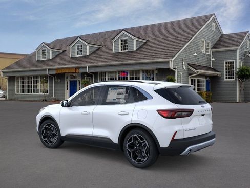 New 2026 Ford Escape Platinum AWD/4WD image 4
