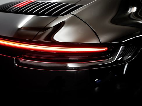 Used 2020 Porsche 911 Carrera S RWD image 40
