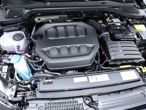 New 2026 Volkswagen Golf 2.0T Hatchback image 28