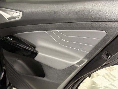 Used 2023 Volkswagen ID.4 Pro image 32