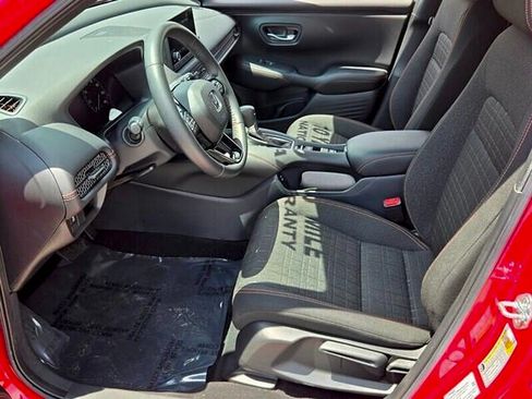 Used 2024 Honda HR-V Sport image 10