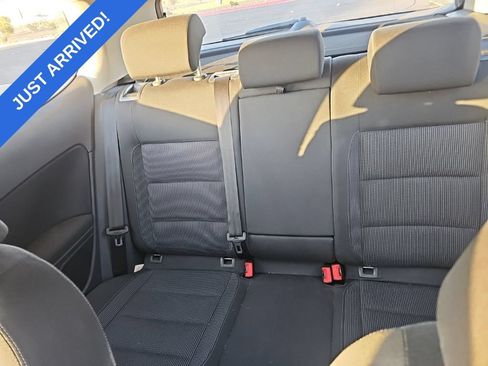 Used 2010 Volkswagen Golf 2-Door FWD image 5