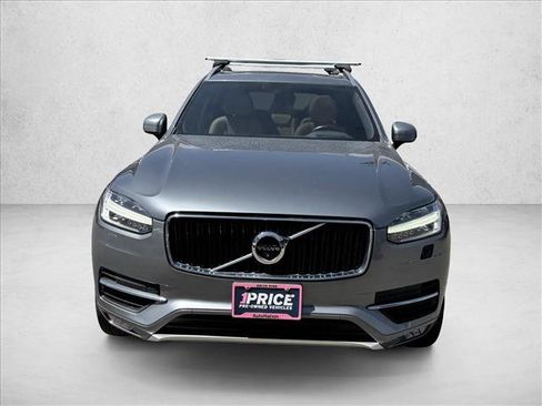 Used 2018 Volvo XC90 T6 Momentum w/ Convenience Package AWD/4WD image 2