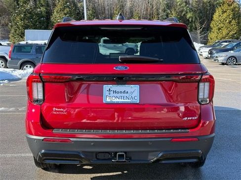 Used 2025 Ford Explorer ST-Line image 5