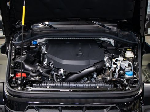 Used 2024 INEOS Grenadier image 5