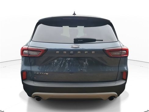 Used 2023 Ford Escape Active image 5