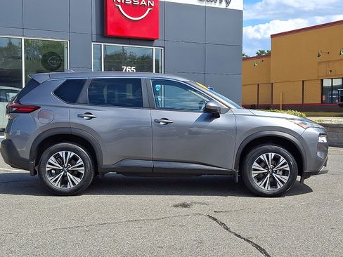 Used 2023 Nissan Rogue SV AWD/4WD image 8