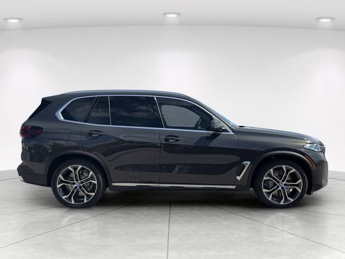 New 2026 BMW X5 xDrive50e w/ Executive Package AWD/4WD image 2