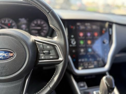 Used 2025 Subaru Outback Premium image 8