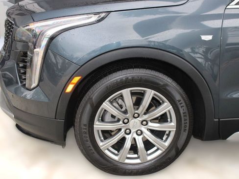 Used 2020 Cadillac XT4 Premium Luxury image 12