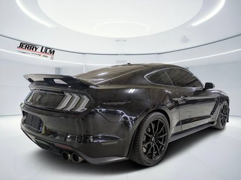 Used 2018 Ford Mustang Shelby GT350 w/ Convenience Package RWD image 3