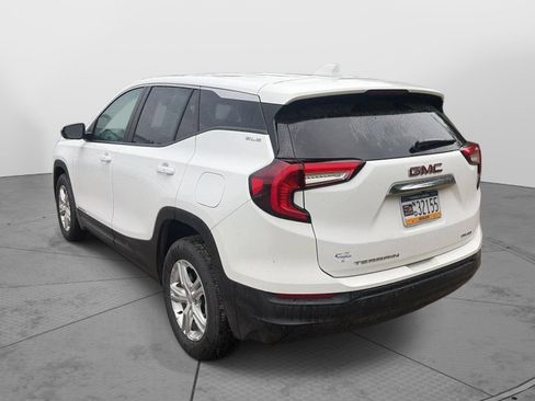 Used 2024 GMC Terrain SLE AWD/4WD image 7