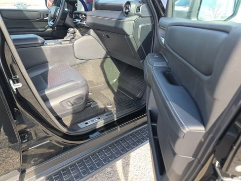 Certified 2025 Toyota Land Cruiser Hybrid Premium w/ Premium Package image 9