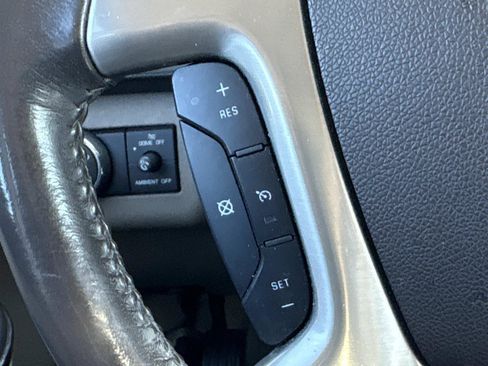 Used 2014 GMC Acadia Denali image 21