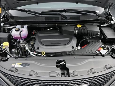 New 2026 Chrysler Voyager LX image 40