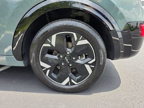 Used 2024 Kia Niro Wave w/ Wave Preserve Package FWD image 11