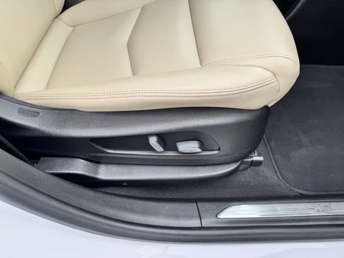 Used 2019 Cadillac XT5 AWD image 20