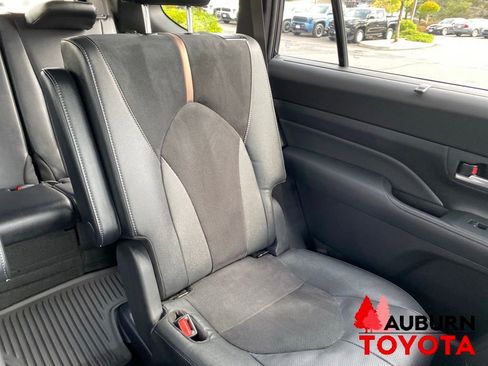New 2026 Toyota Grand Highlander AWD Hybrid image 21