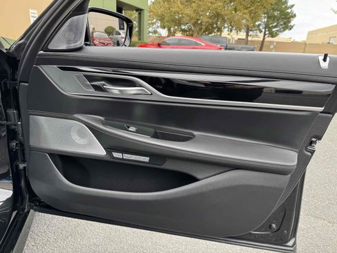 Used 2018 BMW ALPINA B7 xDrive image 67