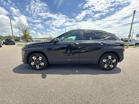 Used 2025 Hyundai Kona SEL FWD image 6