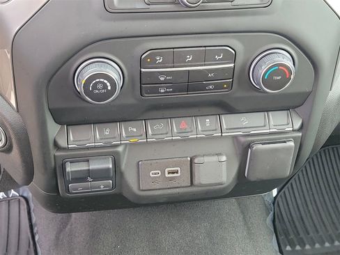 Used 2024 Chevrolet Silverado 2500 Custom w/ Custom Value Package image 29