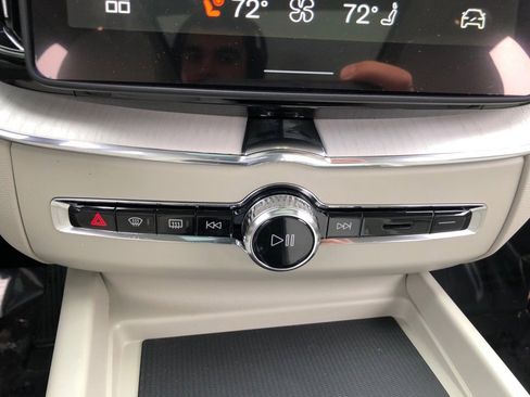 New 2026 Volvo XC60 B5 Ultra w/ Protection Package Premier image 27