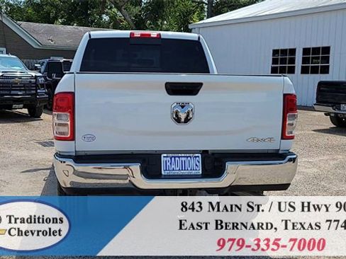 Used 2024 RAM 2500 Tradesman w/ Chrome Appearance Group image 7