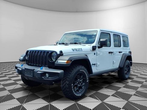 Certified 2023 Jeep Wrangler Unlimited w/ Sun & Screen Package AWD/4WD image 22