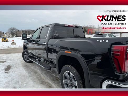 New 2026 GMC Sierra 3500 SLT w/ SLT Premium Package AWD/4WD image 7