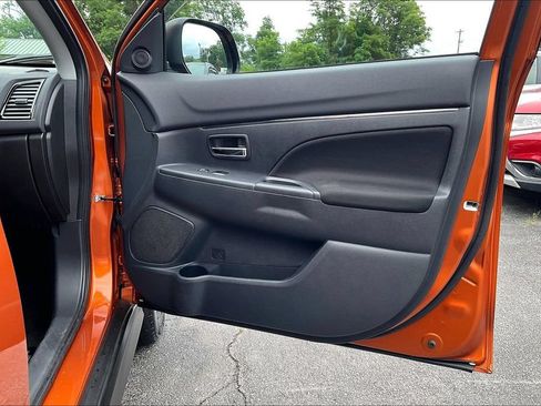 Used 2024 Mitsubishi Outlander Sport LE AWD/4WD image 23