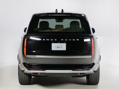 Certified 2025 Land Rover Range Rover SE AWD/4WD image 7