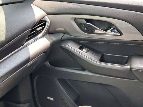 Used 2020 Chevrolet Traverse RS w/ LPO, Floor Liner Package AWD/4WD image 26