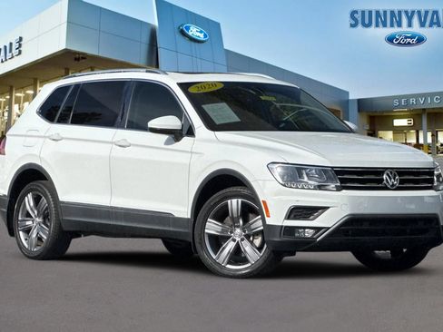 Used 2020 Volkswagen Tiguan SEL FWD image 1