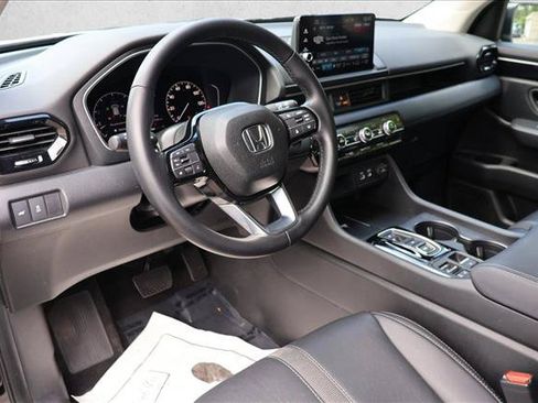 Certified 2023 Honda Pilot EX-L image 10