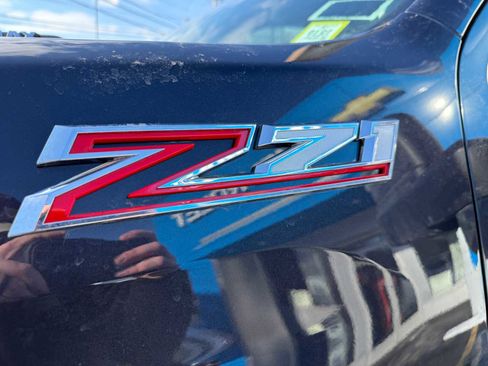 Used 2024 Chevrolet Silverado 2500 Custom w/ Custom Value Package image 52