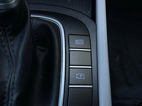 Used 2025 Hyundai Kona SEL image 25