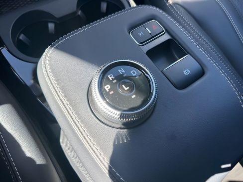 Used 2021 Ford Mustang Mach-E Premium image 18