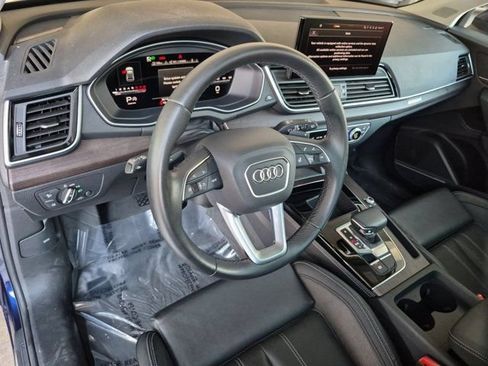 Used 2023 Audi Q5 2.0T Premium Plus w/ Premium Plus Package AWD/4WD image 11