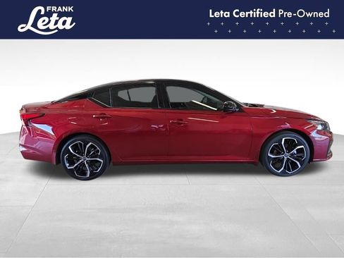 Used 2023 Nissan Altima 2.5 SR w/ SR Premium Package FWD image 7