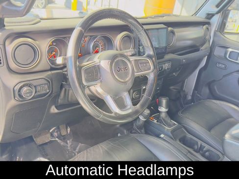 Used 2020 Jeep Gladiator Sport w/ Quick Order Package 24S image 17