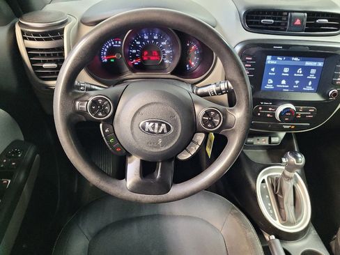 Used 2019 Kia Soul + FWD image 22