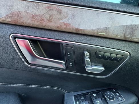 Used 2016 Mercedes-Benz E 350 4MATIC Sedan image 10