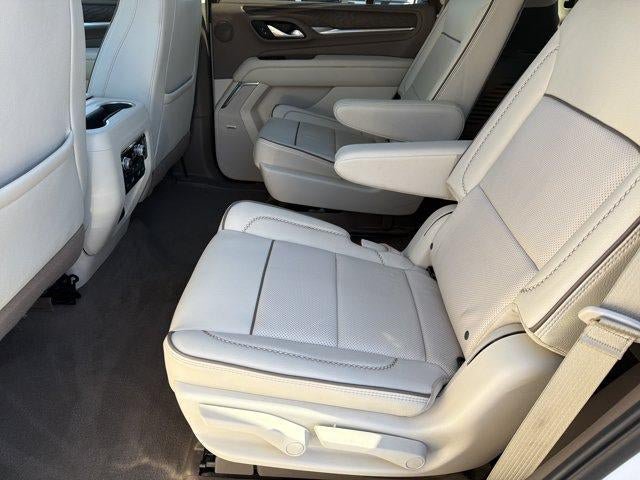 Used 2024 GMC Yukon Denali w/ Denali Reserve Package AWD/4WD image 24