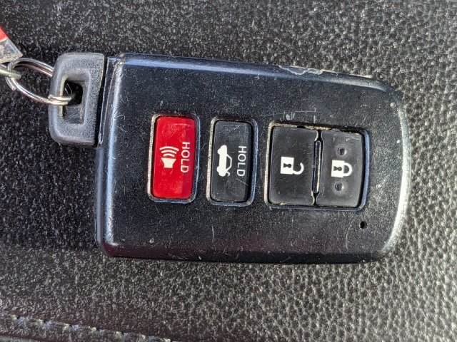 Used 2017 Toyota Corolla XSE FWD image 28