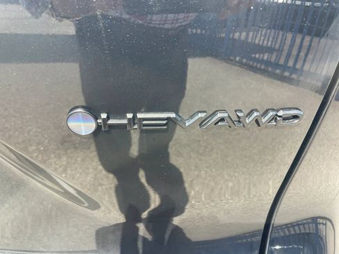 Used 2025 Toyota Corolla Cross AWD Hybrid image 7