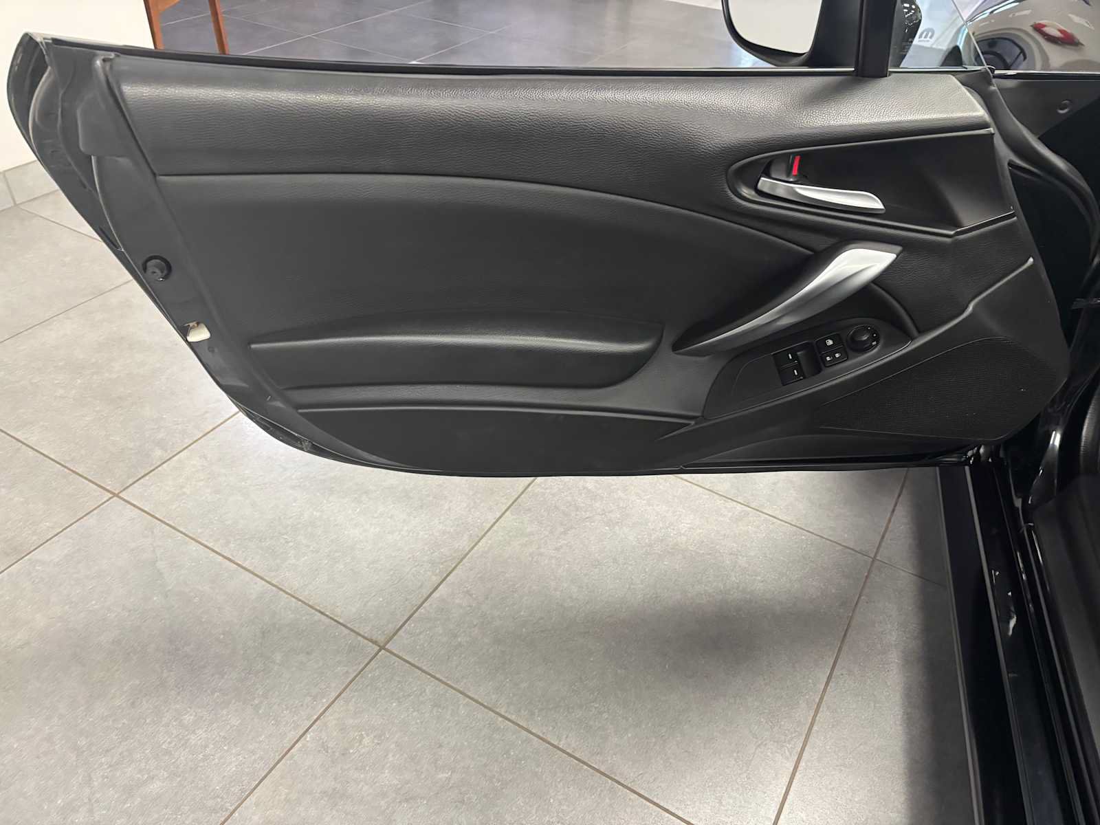 Used 2017 FIAT 124 Spider Classica RWD image 12