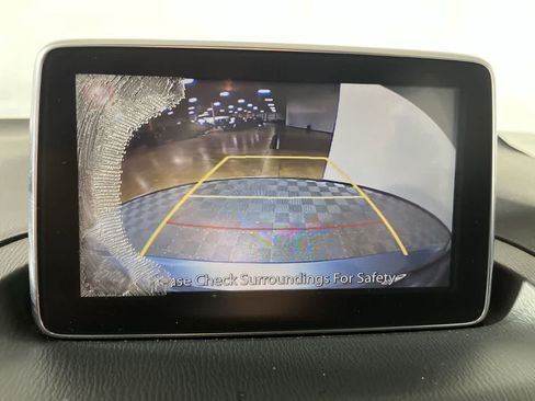 Used 2016 MAZDA MAZDA3 i Touring FWD image 19