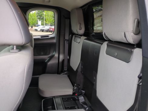 Used 2022 Toyota Tacoma SR w/ SX Package AWD/4WD image 14