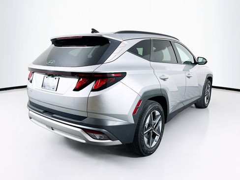 Used 2025 Hyundai Tucson SEL FWD image 9